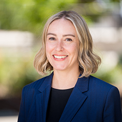 Lindsay Gezinski
