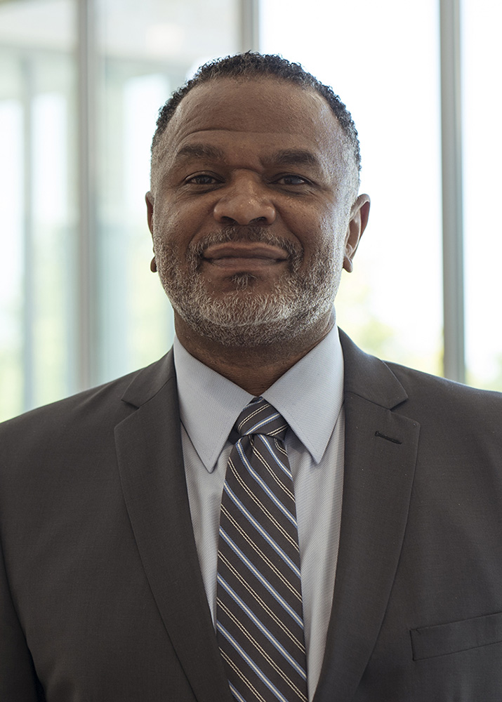 photo of Dean Martell Teasley